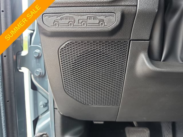 Certified 2024 Jeep Gladiator Sport AWD/4WD image 14