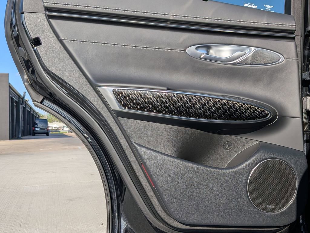 Used 2025 Genesis GV70 3.5T Sport w/ Sport Prestige Package image 26
