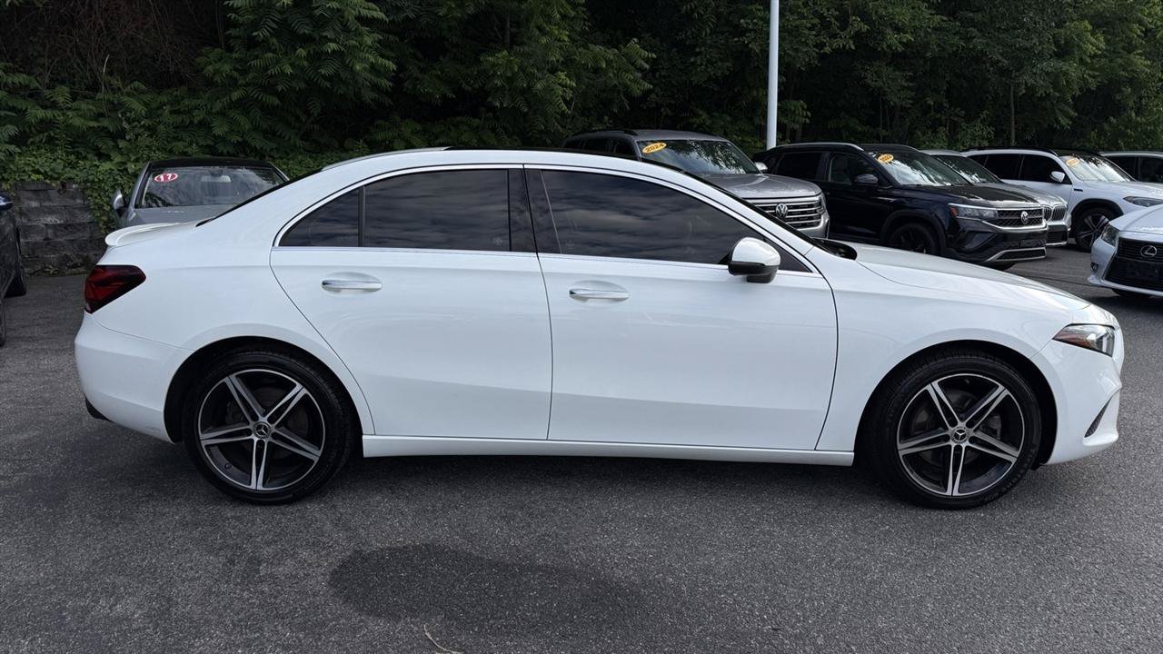 Used 2019 Mercedes-Benz A 220 4MATIC image 19