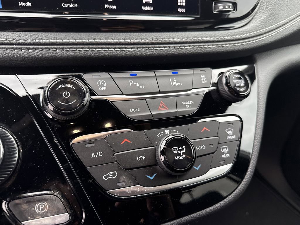 New 2026 Chrysler Pacifica Select image 21