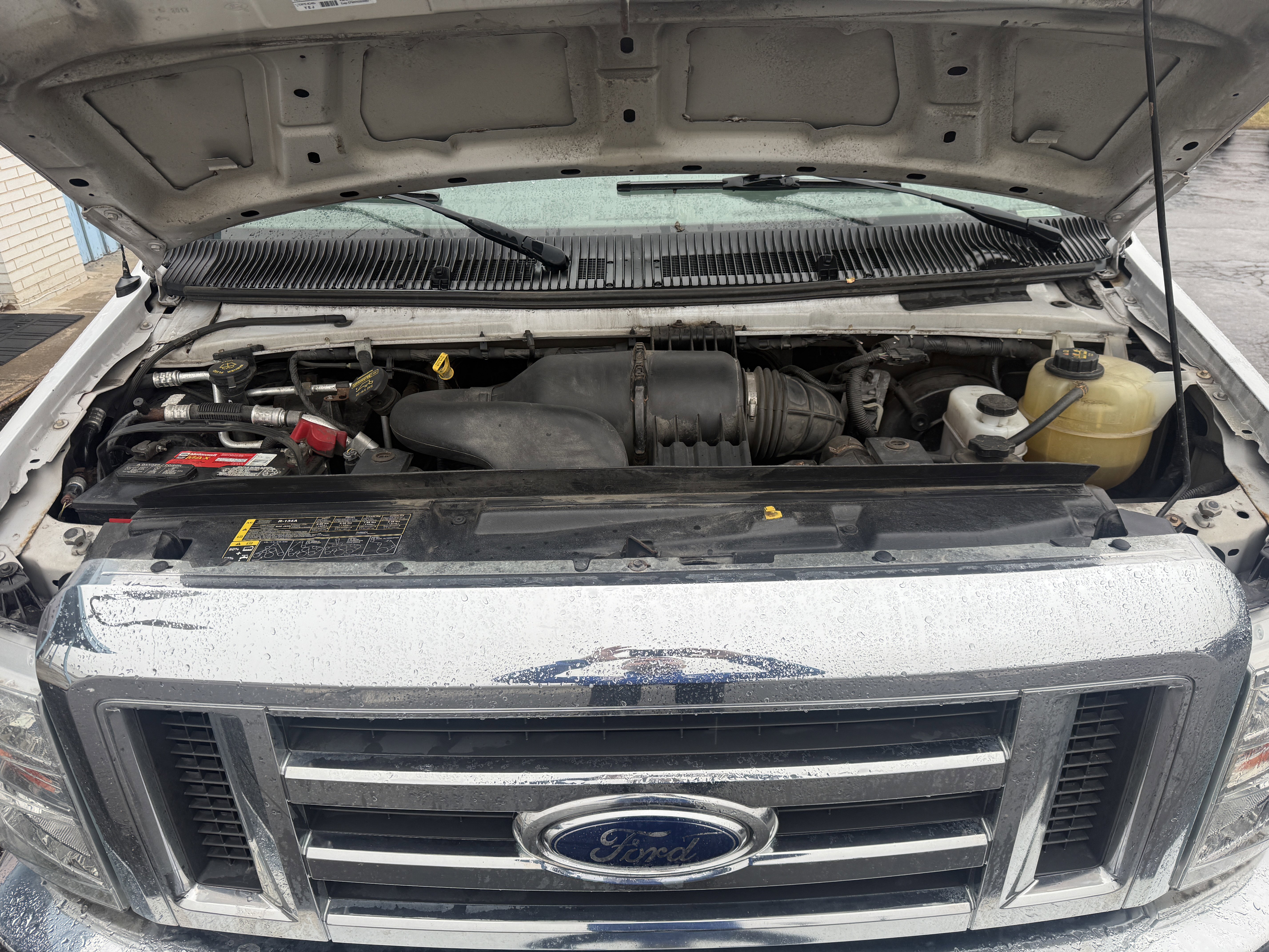 Used 2014 Ford E-250 and Econoline 250 w/ Power Group image 33