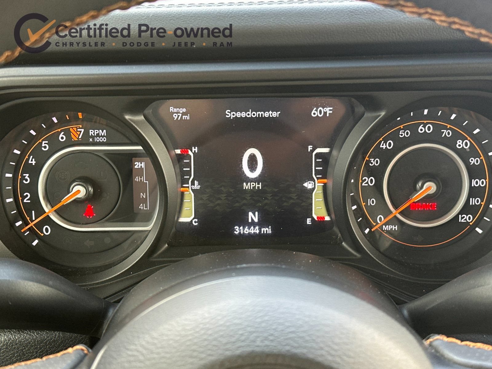 Used 2024 Jeep Gladiator Mojave AWD/4WD image 25