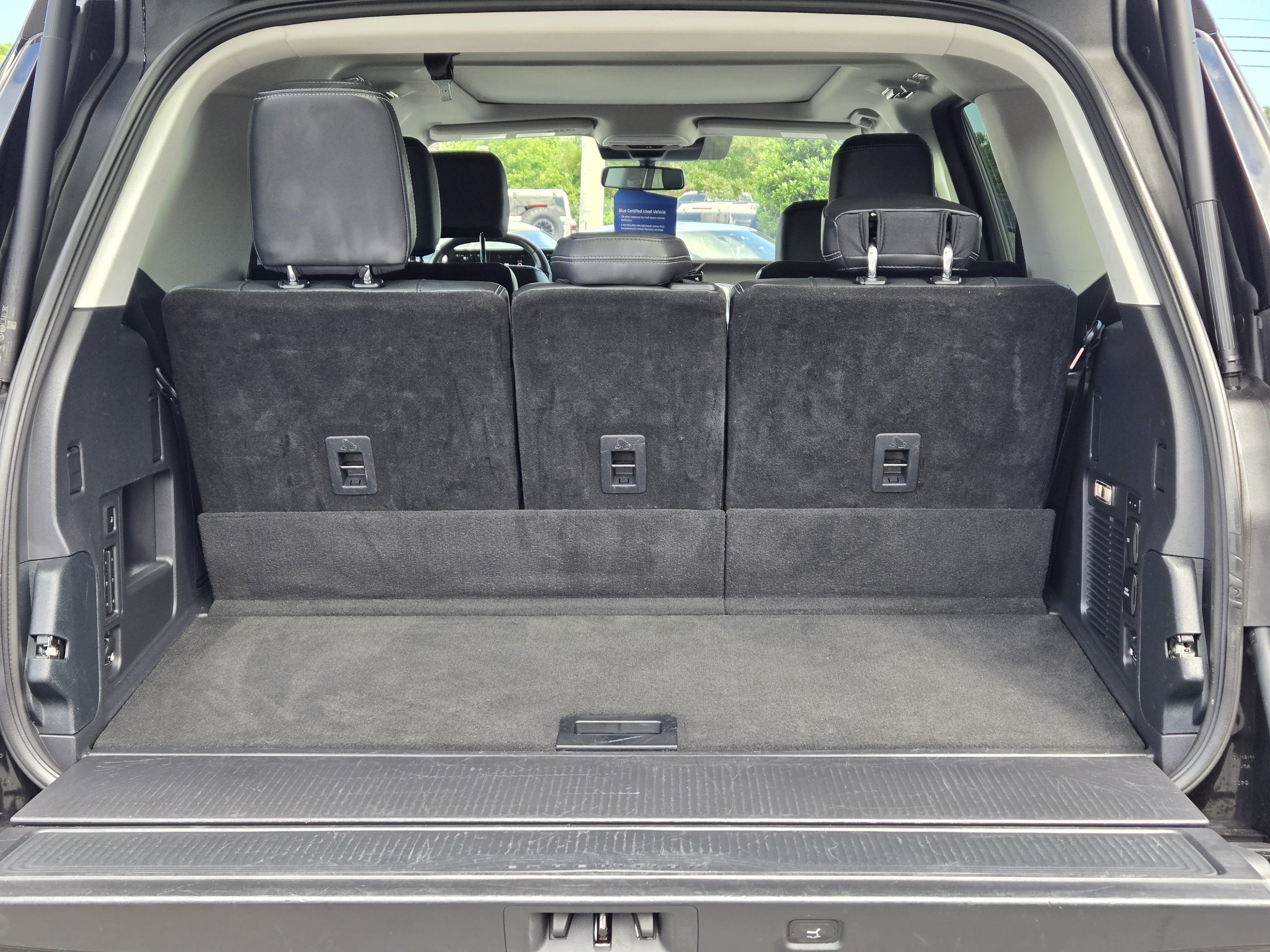 Certified 2025 Ford Expedition Platinum AWD/4WD image 11