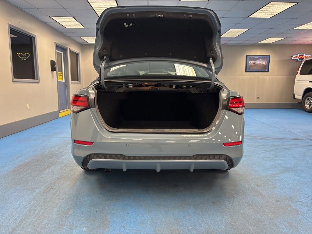 Used 2025 Nissan Sentra SV w/ All-Weather Package FWD image 8