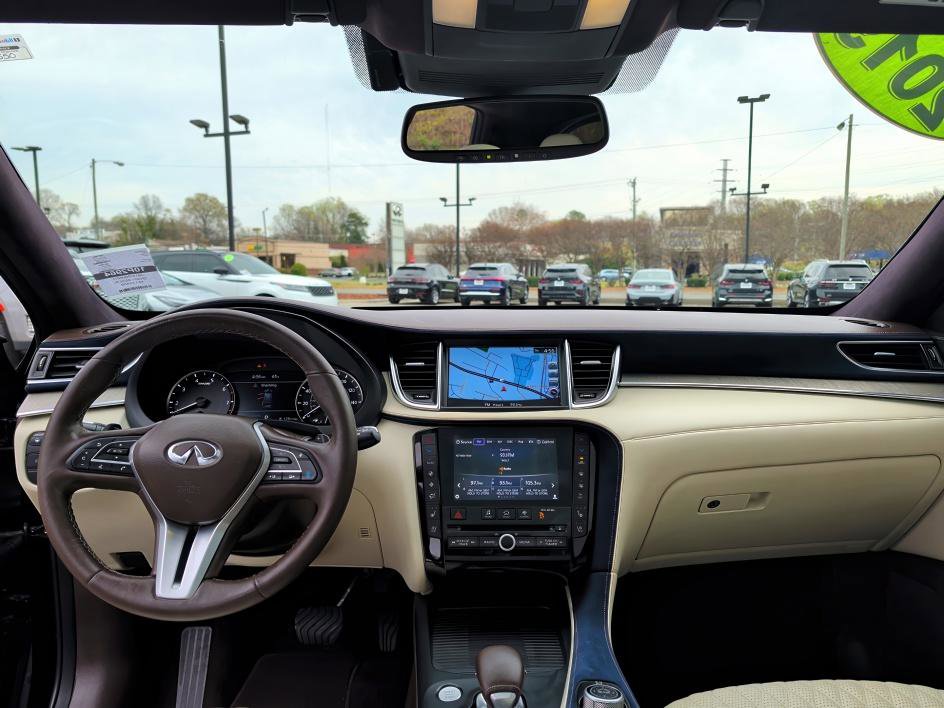 Used 2019 INFINITI QX50 Essential w/ Sensory Package image 11
