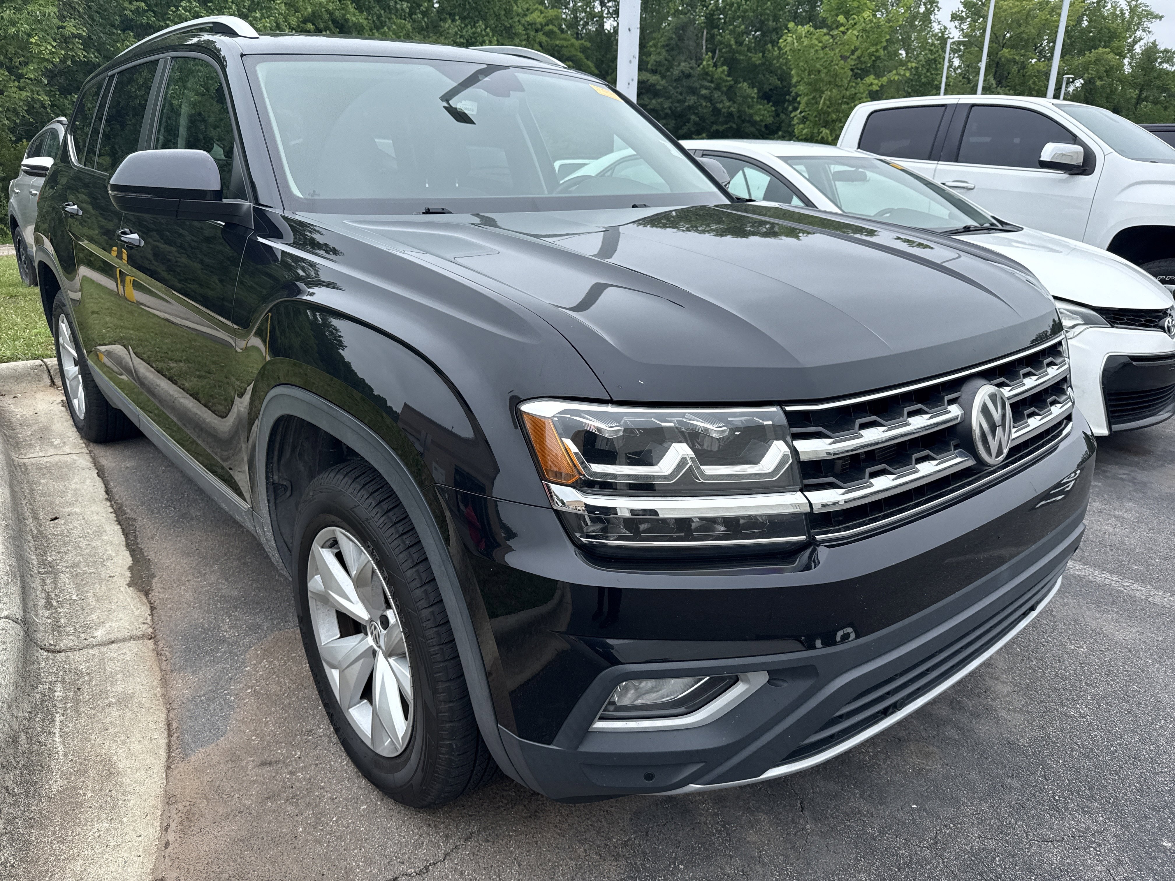Used 2018 Volkswagen Atlas SEL FWD image 37