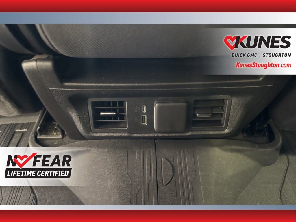 Used 2024 GMC Sierra 1500 Elevation w/ LPO, Elevation Black Package image 31