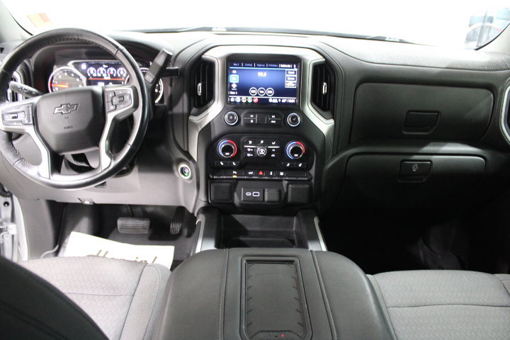 Used 2022 Chevrolet Silverado 1500 RST w/ Redline Edition AWD/4WD image 30