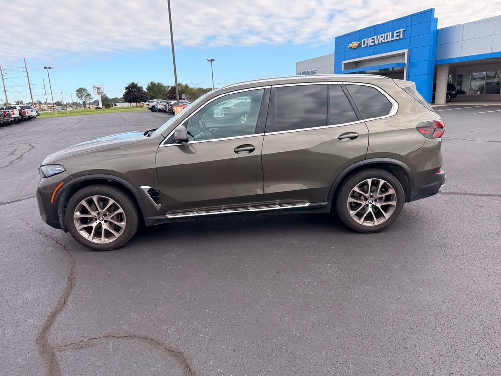 Used 2026 BMW X5 xDrive40i AWD/4WD image 4