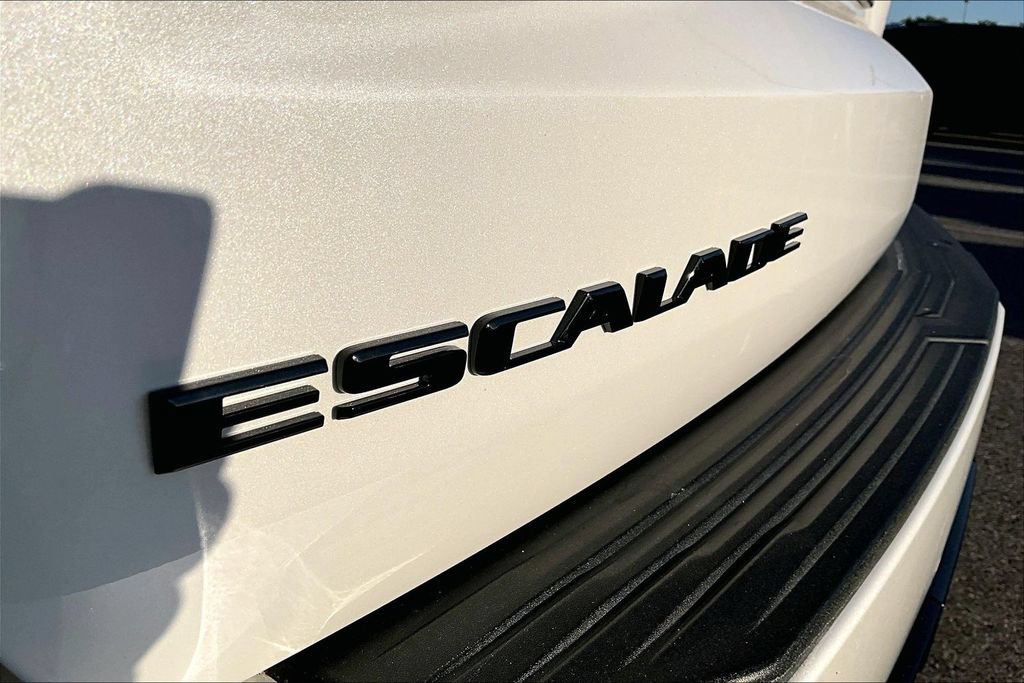 Used 2023 Cadillac Escalade ESV Sport Platinum w/ LPO, ONYX Package AWD/4WD image 34