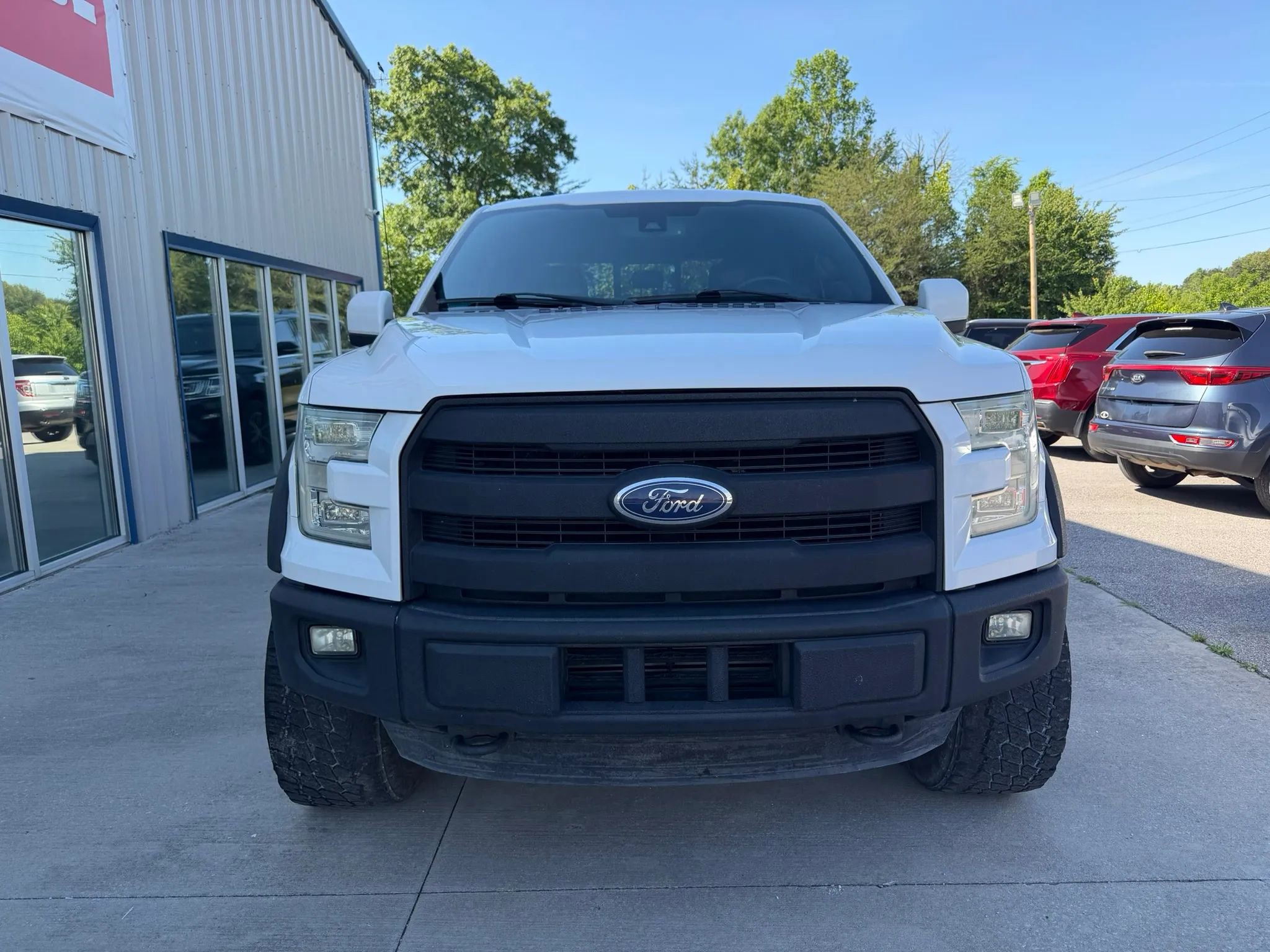 Used 2015 Ford F150 Lariat w/ Equipment Group 502A Luxury AWD/4WD image 4