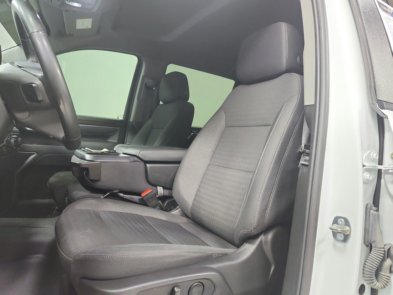 Used 2025 Chevrolet Silverado 2500 LT AWD/4WD image 19