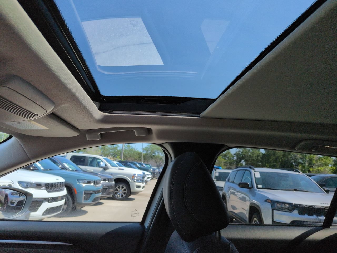 Used 2024 MAZDA CX-50 AWD 2.5 S w/ Cargo Package image 21