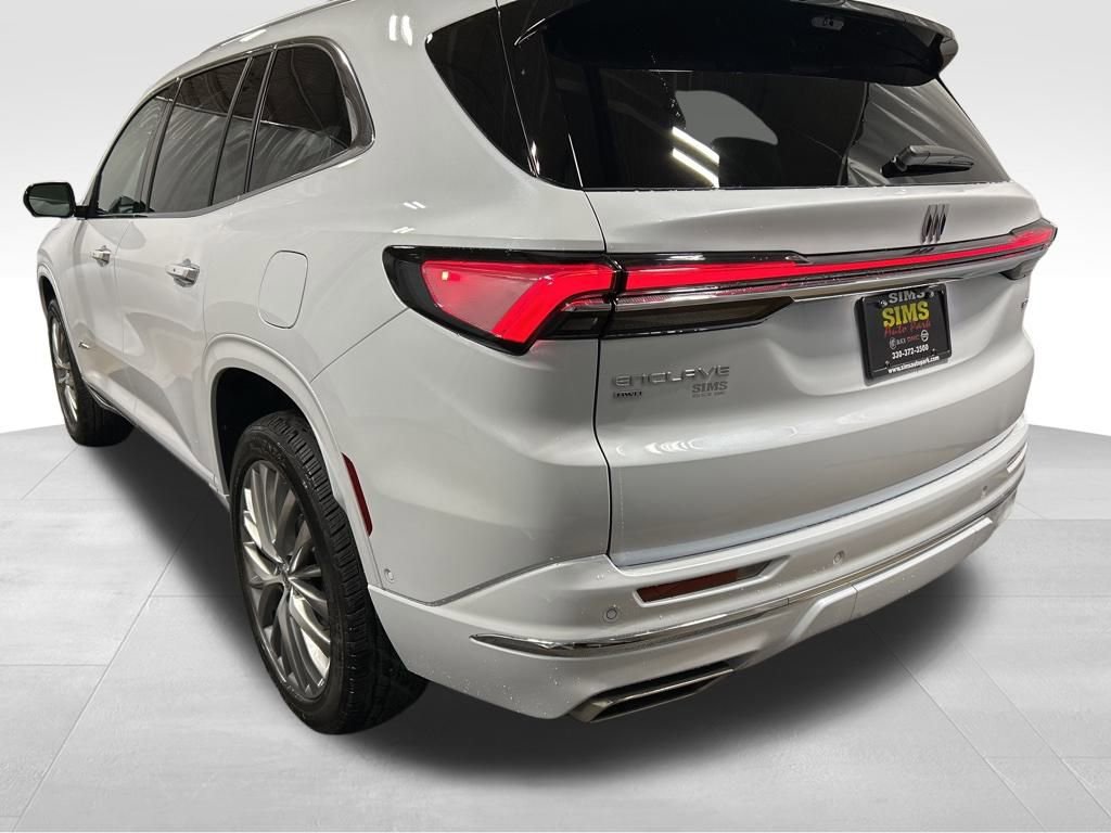 New 2026 Buick Enclave Avenir w/ Super Cruise Package image 5