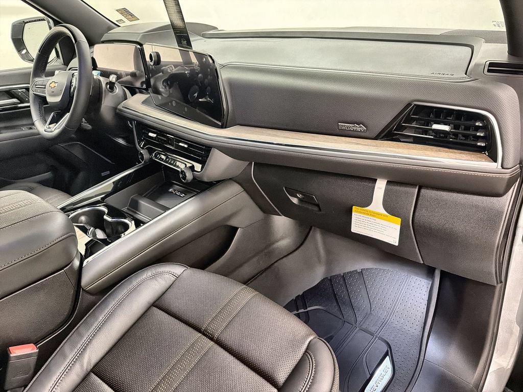 New 2026 Chevrolet Suburban High Country AWD/4WD image 30