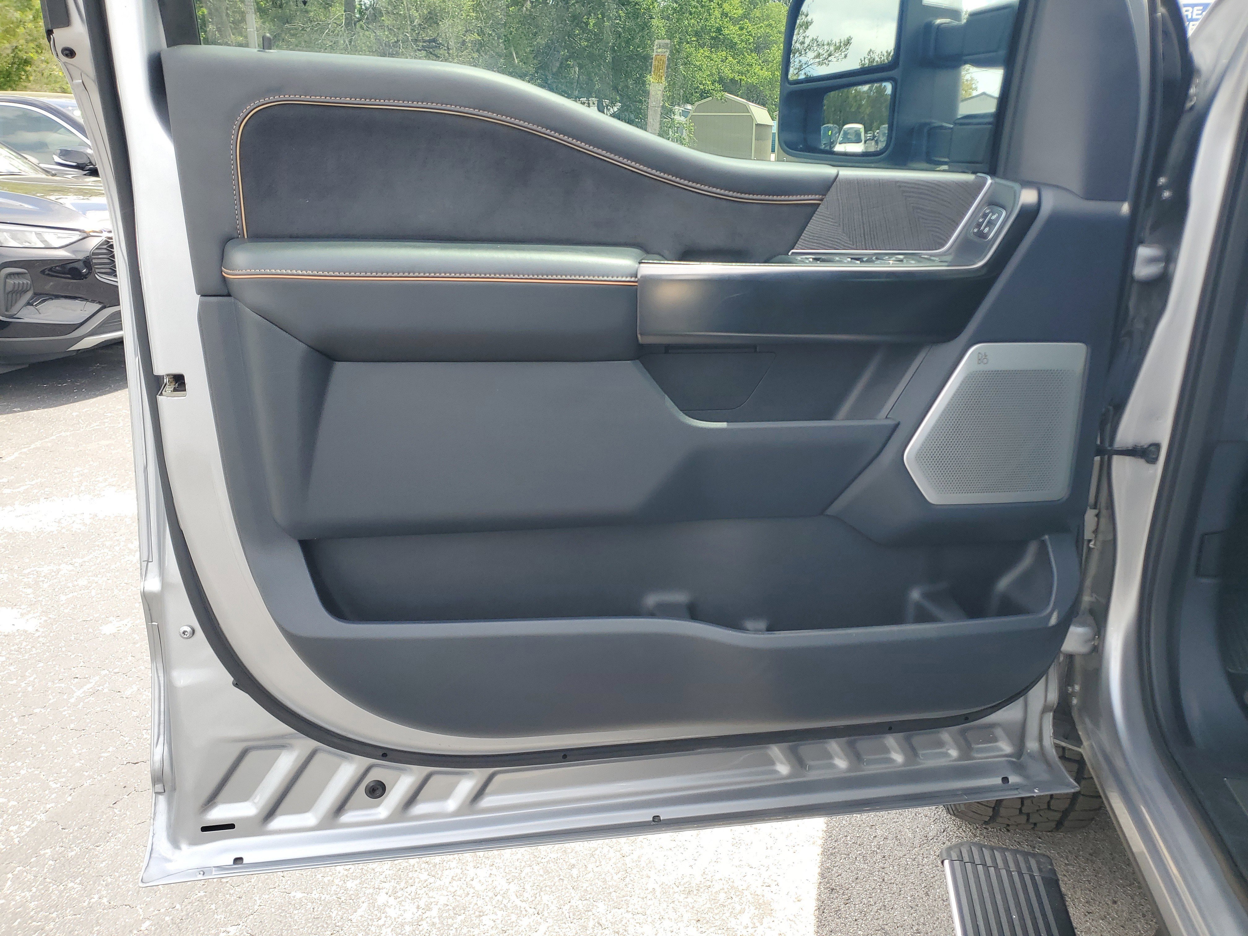 Used 2023 Ford F250 Platinum AWD/4WD image 19