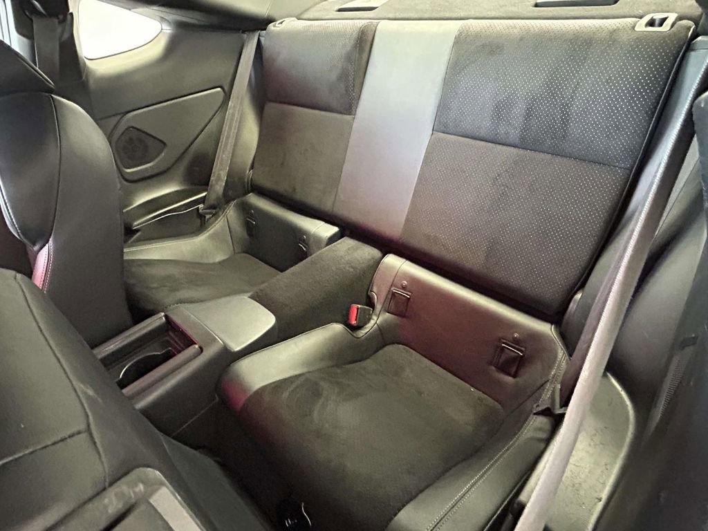 Certified 2023 Toyota GR86 Premium RWD image 16