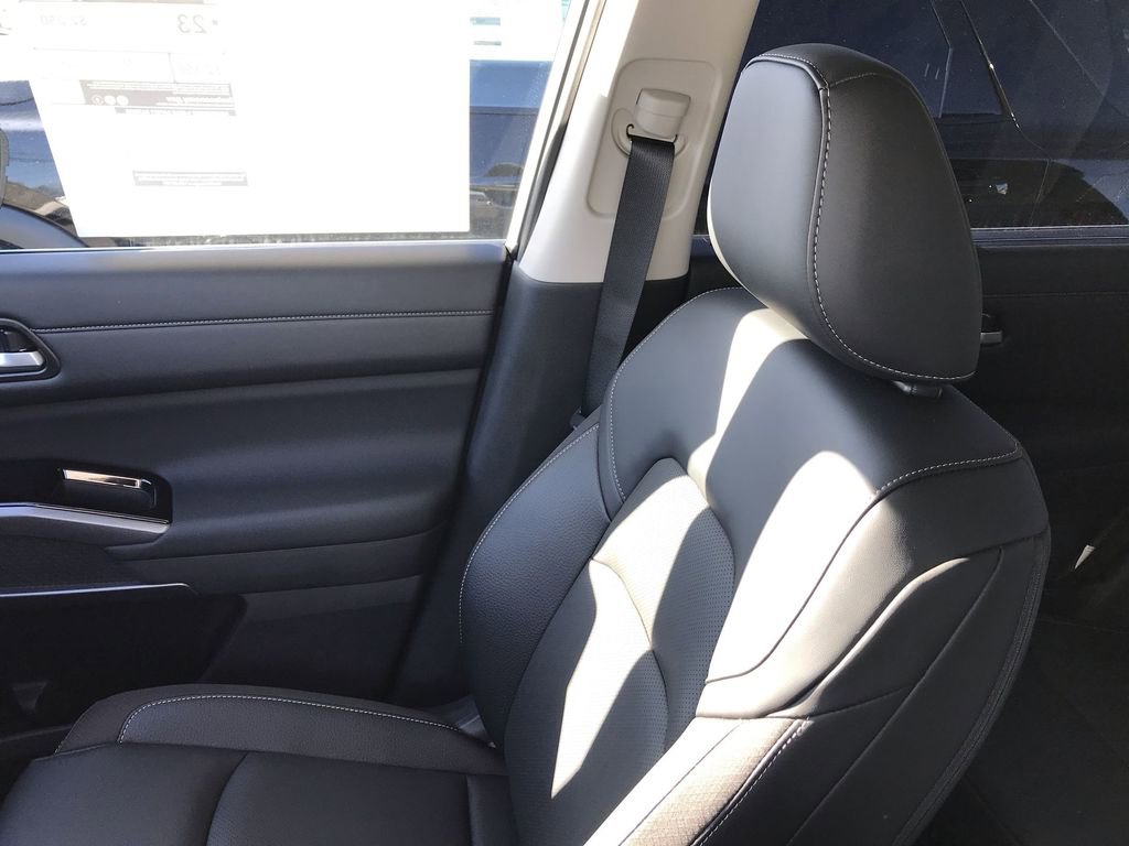 New 2026 Nissan Pathfinder SL w/ SL Premium Package AWD/4WD image 24