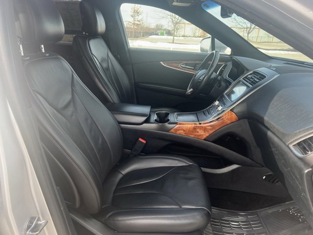 Used 2017 Lincoln MKX Reserve w/ Lincoln MKX Climate Package image 31