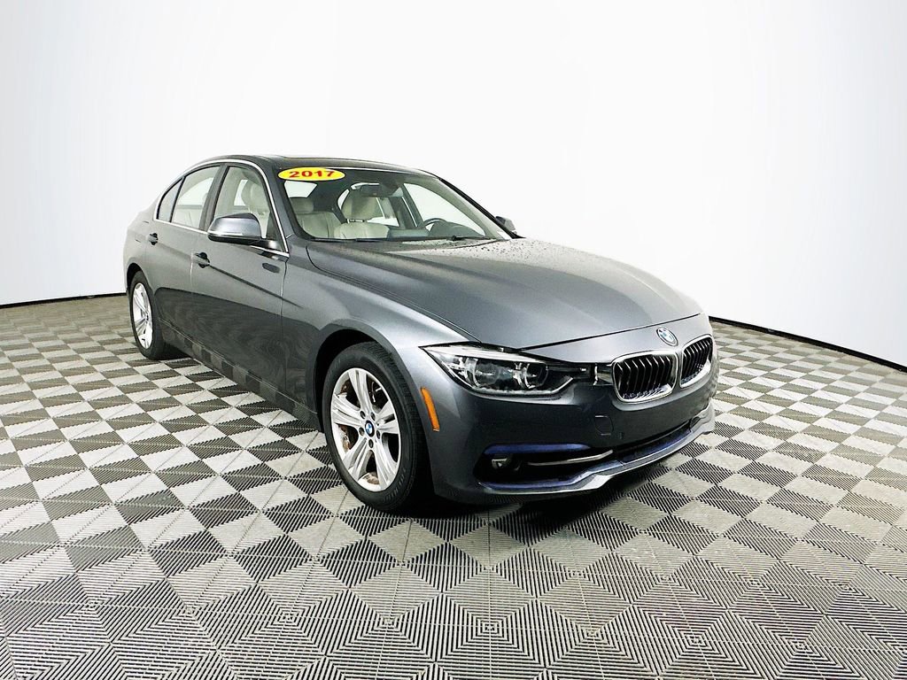 Used 2017 BMW 330i xDrive Sedan image 3