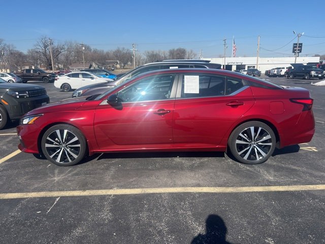 Used 2021 Nissan Altima 2.5 SR w/ SR Premium Package image 9