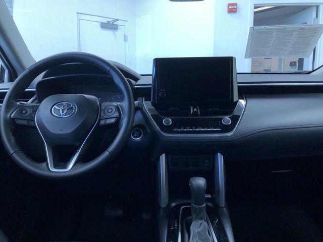 Certified 2023 Toyota Corolla Cross LE AWD/4WD image 17