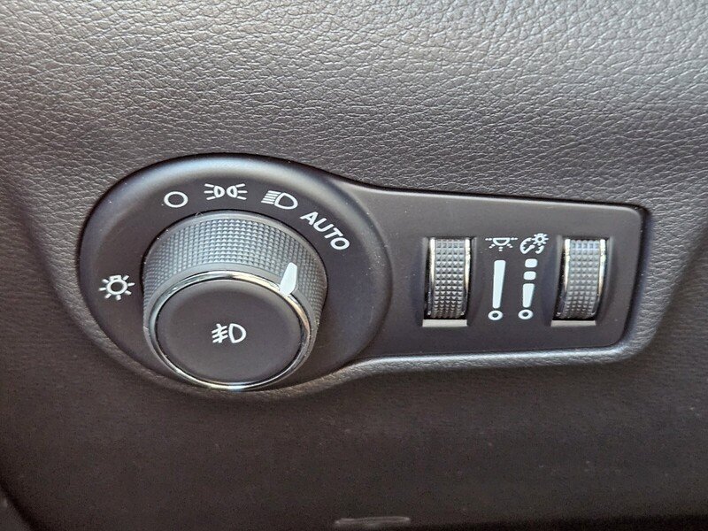 New 2026 Jeep Compass Latitude image 21