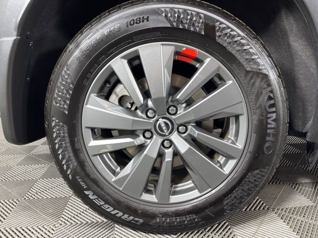 Used 2023 Nissan Pathfinder SV image 16