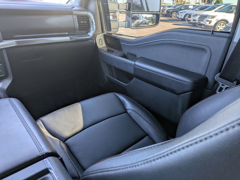 Used 2022 Ford F150 Lariat w/ Tow Technology Package image 17