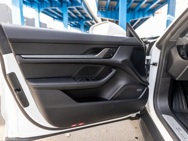 Certified 2025 Porsche Taycan w/ Premium Package image 27