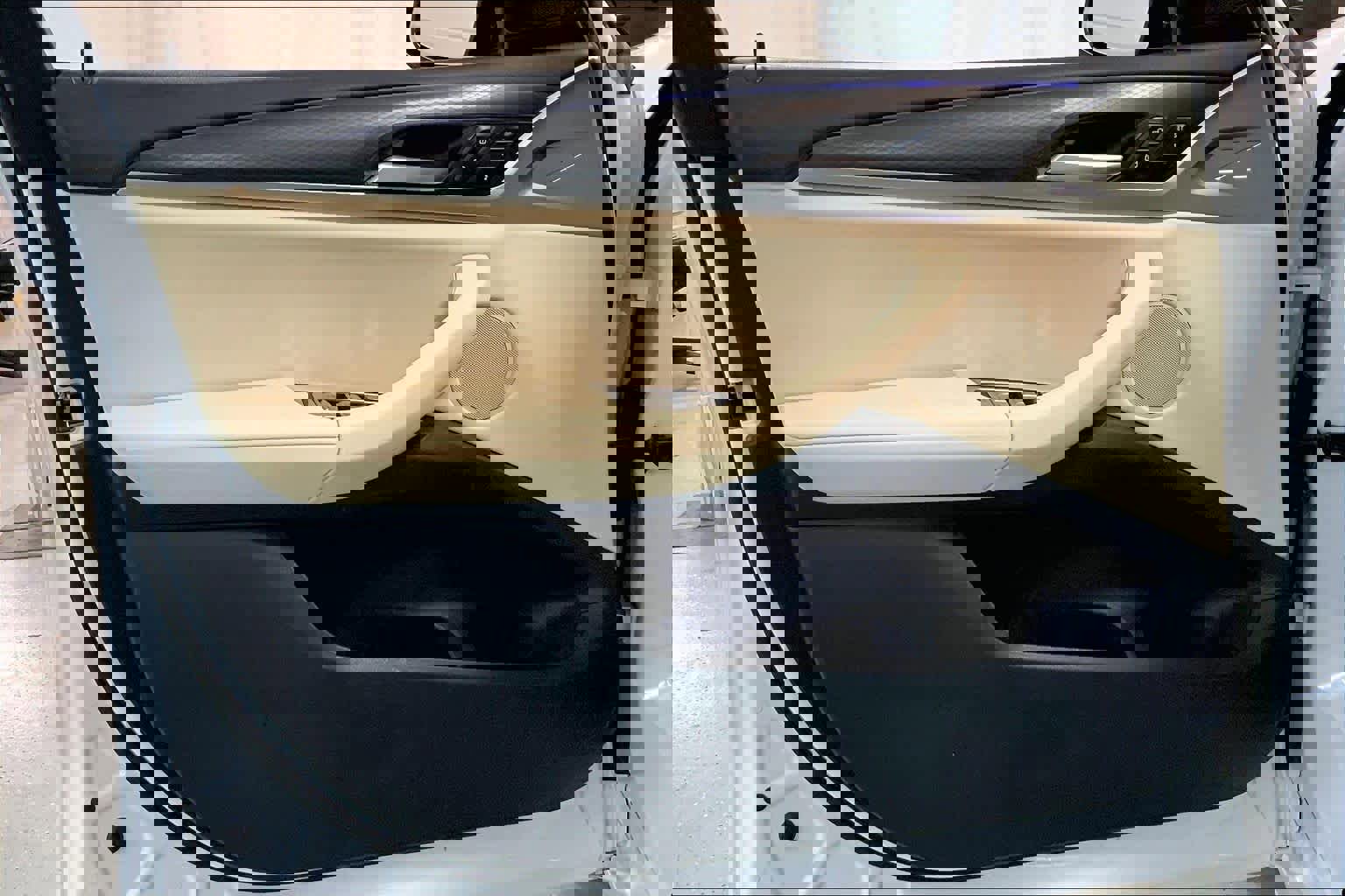 Used 2022 BMW X3 xDrive30i w/ M Sport Package image 21