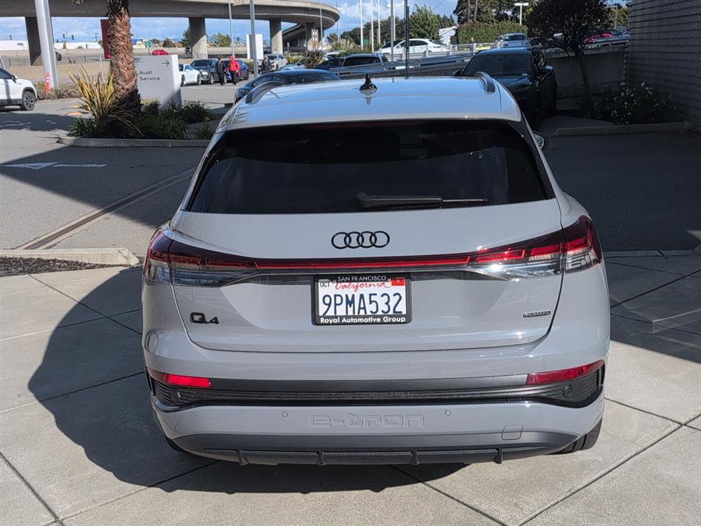 Used 2024 Audi Q4 e-tron Premium Plus w/ Premium Plus AWD/4WD image 6
