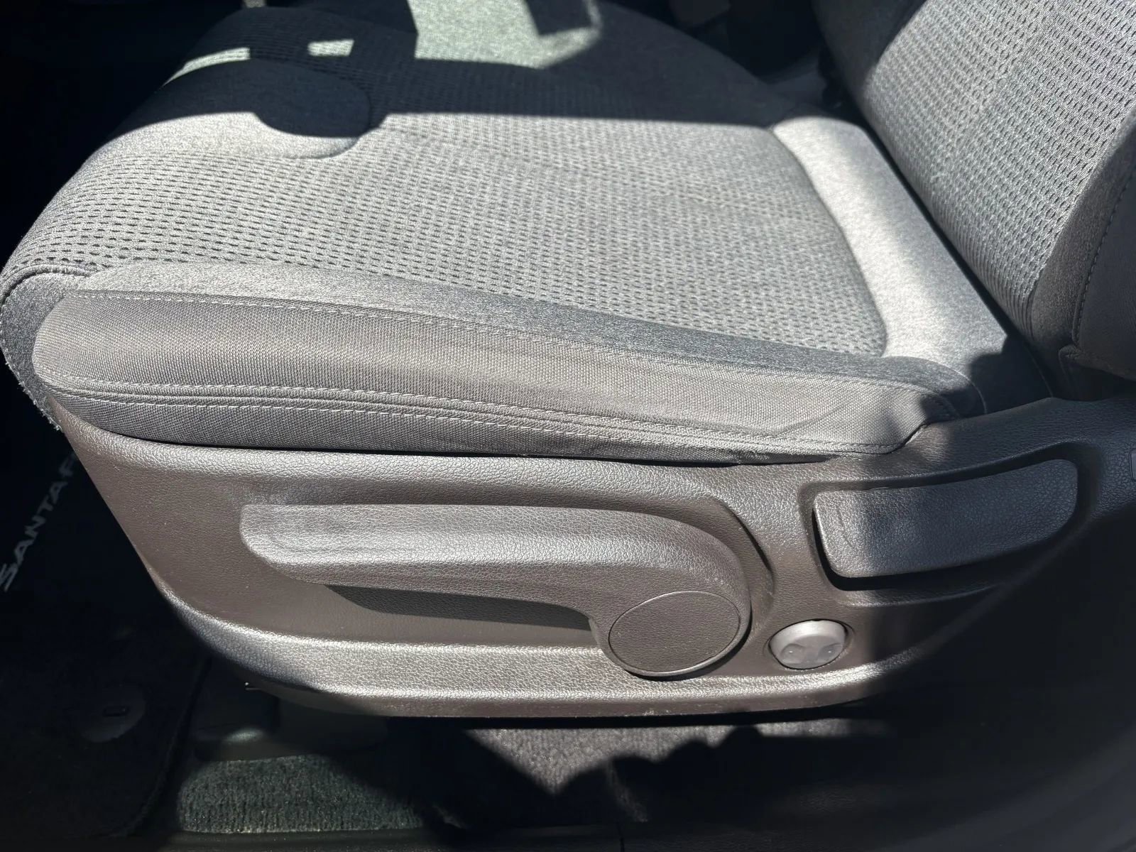 Used 2019 Hyundai Santa Fe SE FWD image 15