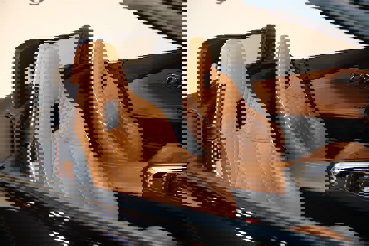 Used 2024 BMW Z4 M40i w/ Premium Package image 53