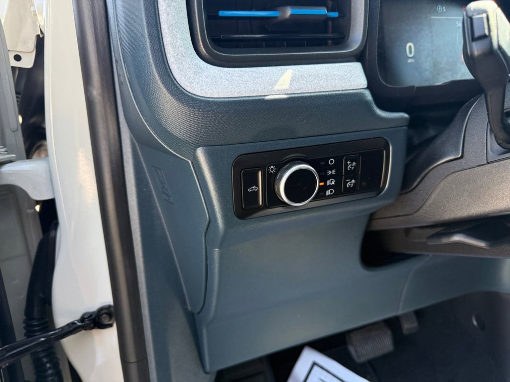 Used 2025 Ford Maverick XLT w/ Equipment Group 302A AWD/4WD image 19