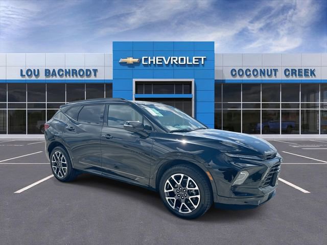 Used 2025 Chevrolet Blazer RS image 2