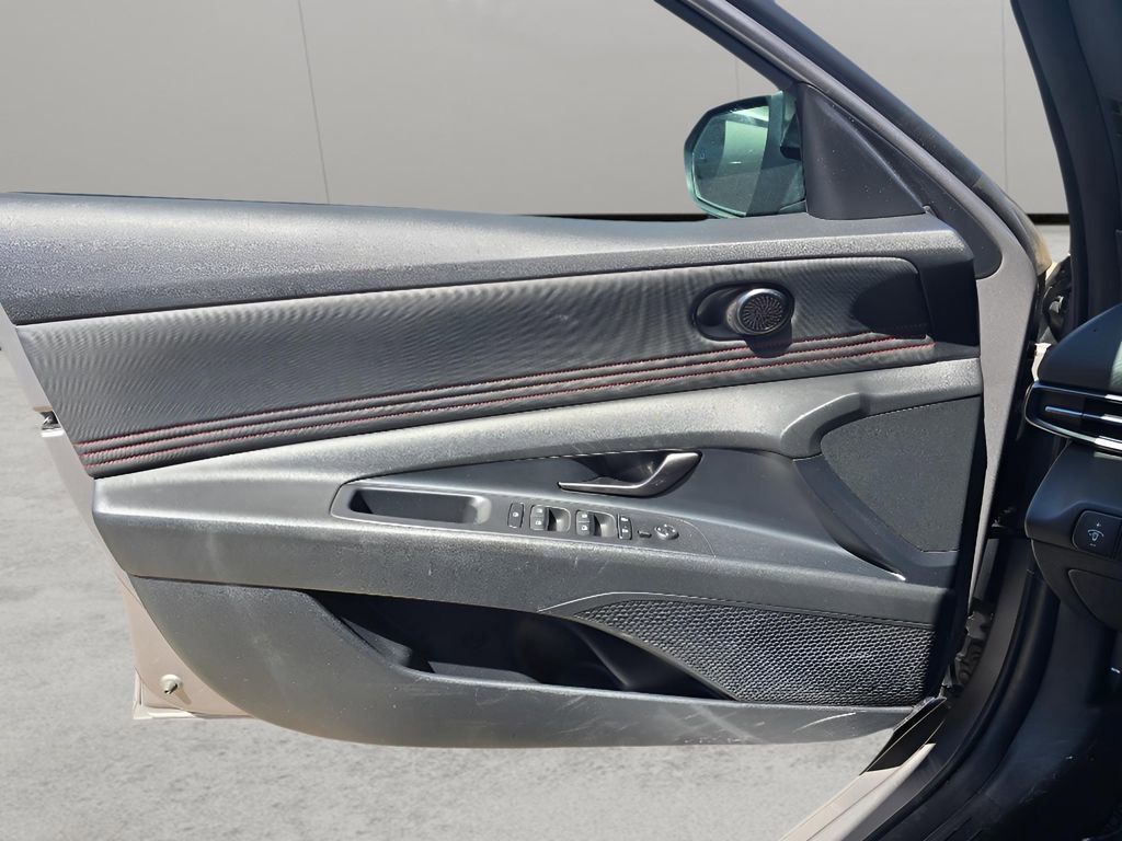 Used 2022 Hyundai Elantra N Line FWD image 13