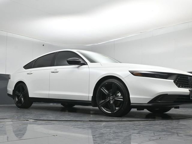 Used 2025 Honda Accord Sport image 35