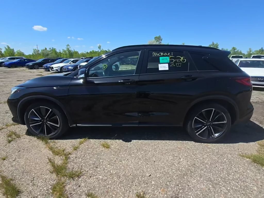 Used 2023 INFINITI QX50 Sport AWD/4WD image 2