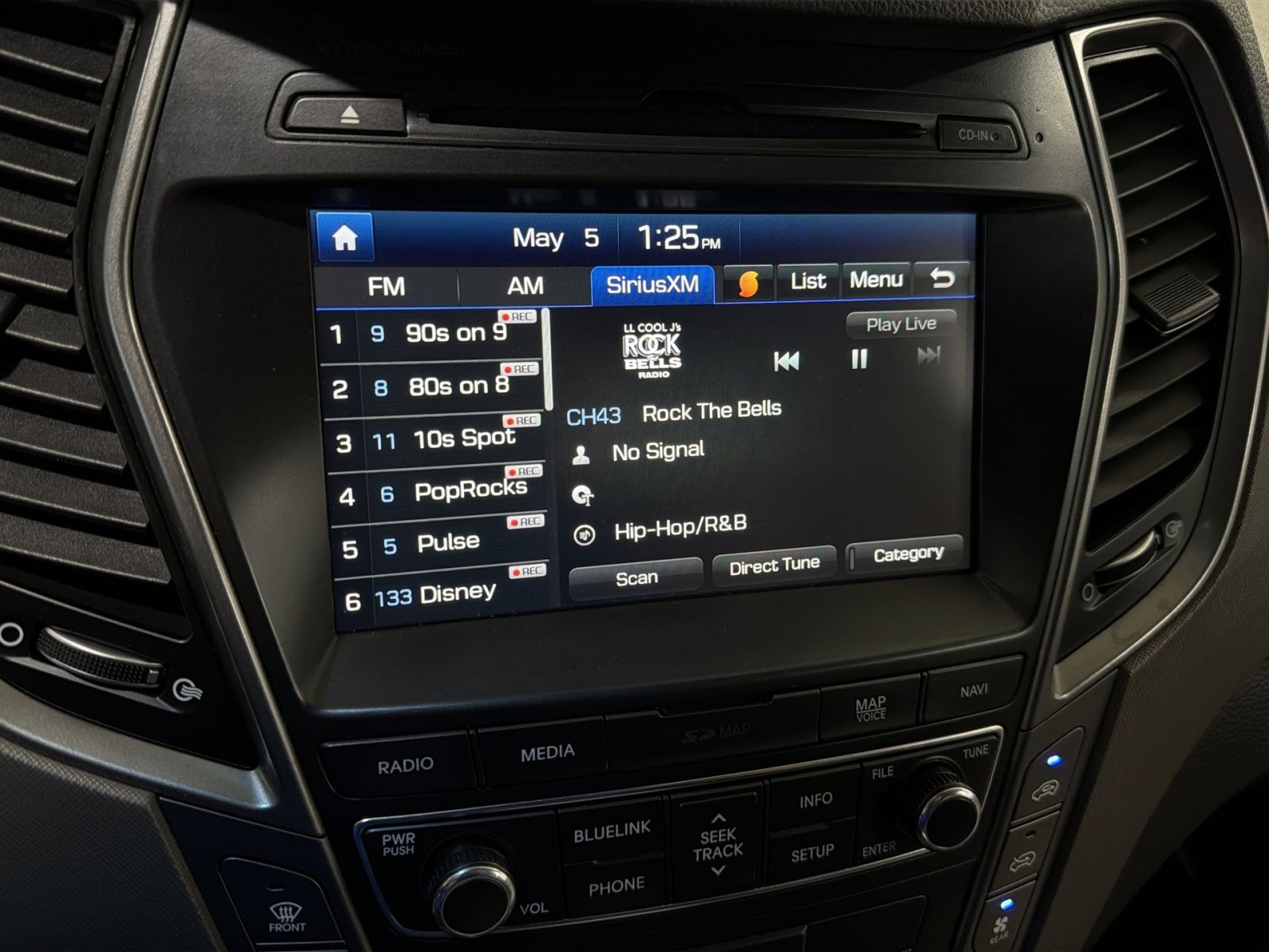 Used 2018 Hyundai Santa Fe Limited AWD/4WD image 30