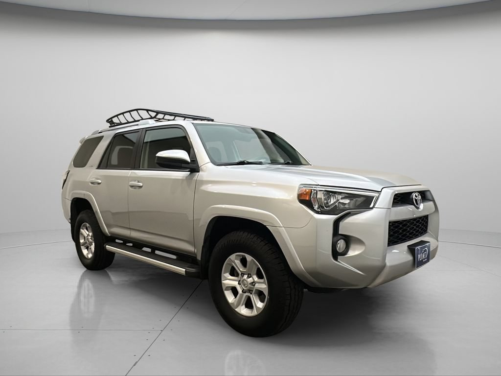 Used 2018 Toyota 4Runner SR5 AWD/4WD image 1