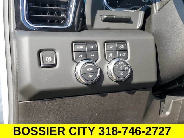 New 2025 GMC Sierra 2500 Denali Ultimate AWD/4WD image 15