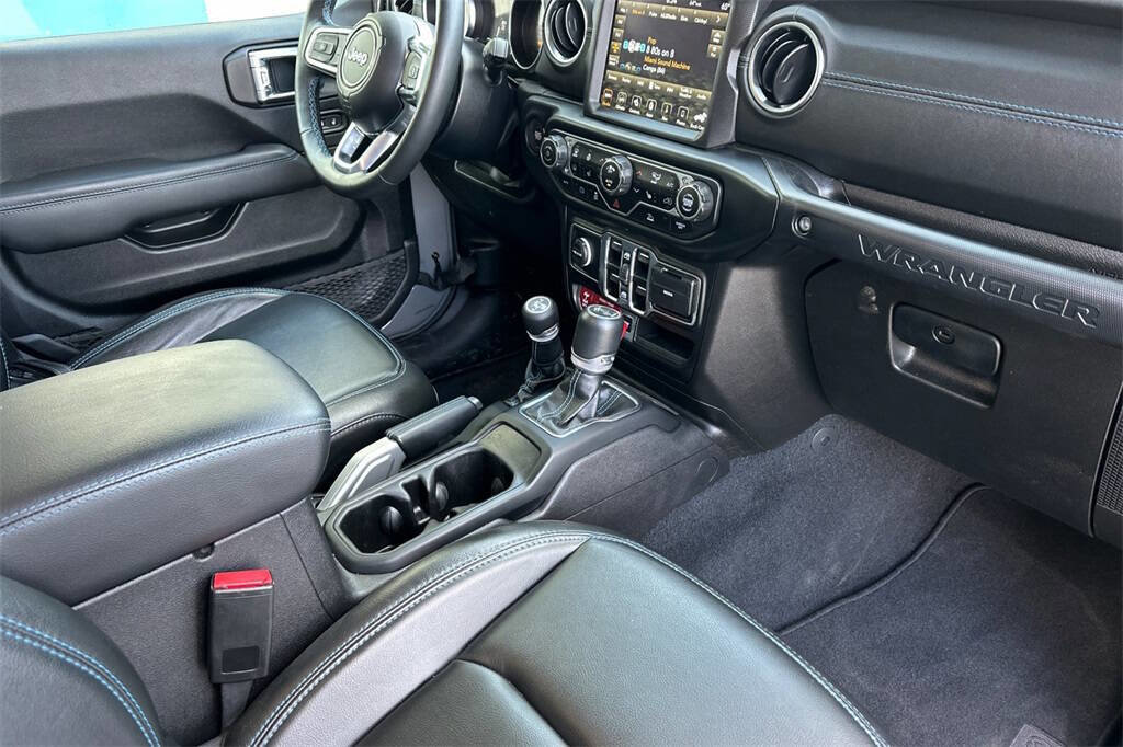 Used 2022 Jeep Wrangler Unlimited Rubicon 4xe w/ Cold Weather Group image 16