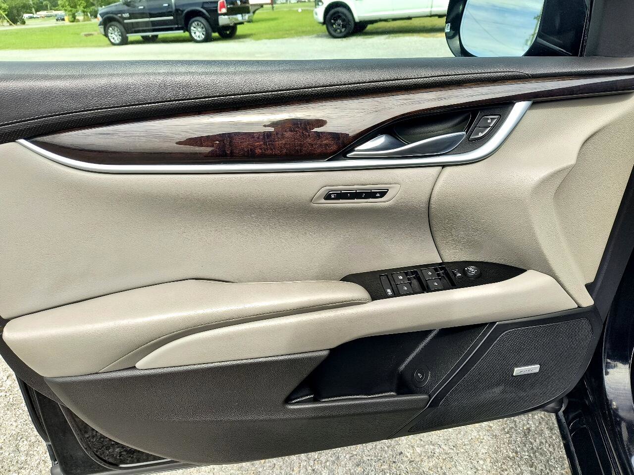 Used 2017 Cadillac XTS Luxury image 13