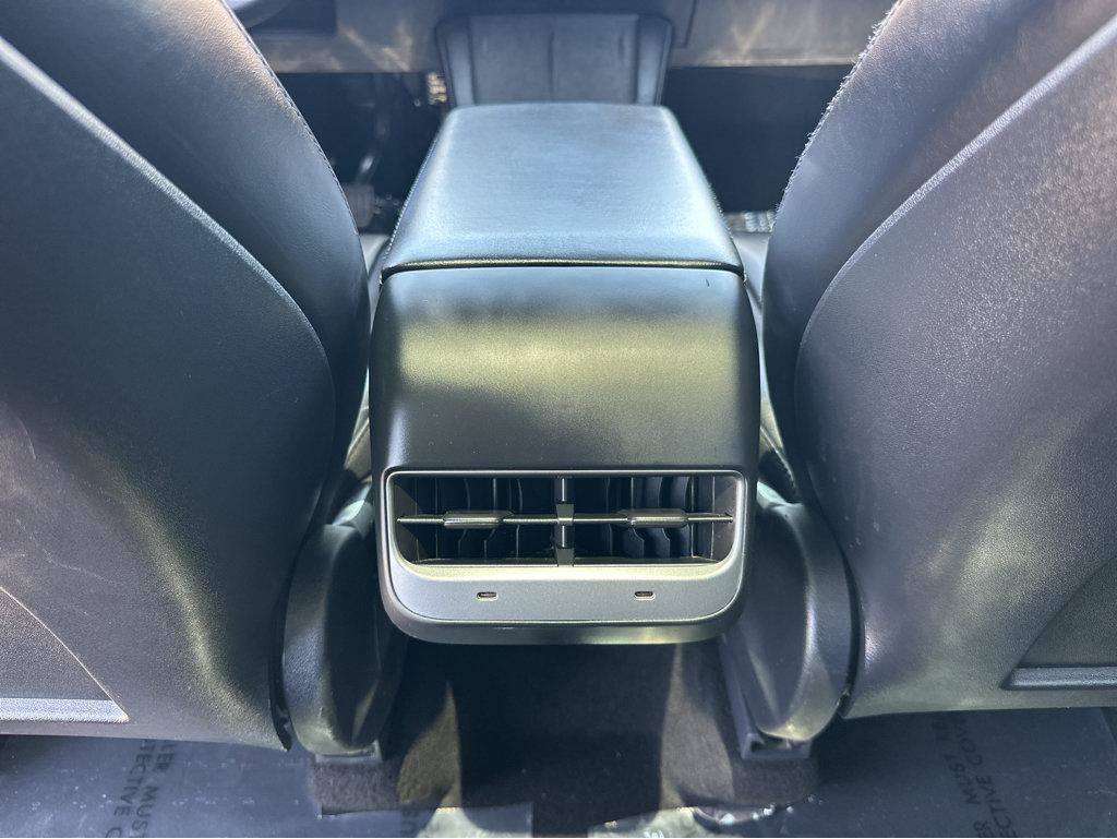Used 2021 Tesla Model Y Long Range AWD/4WD image 17