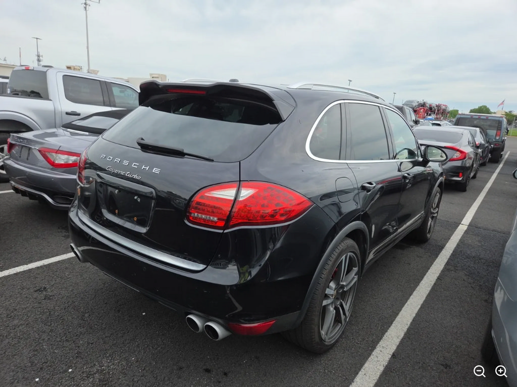 Used 2012 Porsche Cayenne Turbo AWD/4WD image 4