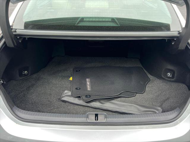 Certified 2025 Lexus ES 300h w/ Premium Package image 19