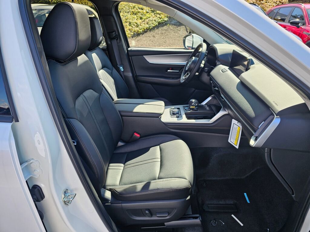 New 2026 MAZDA CX-90 Plug-In Hybrid w/ Preferred image 31