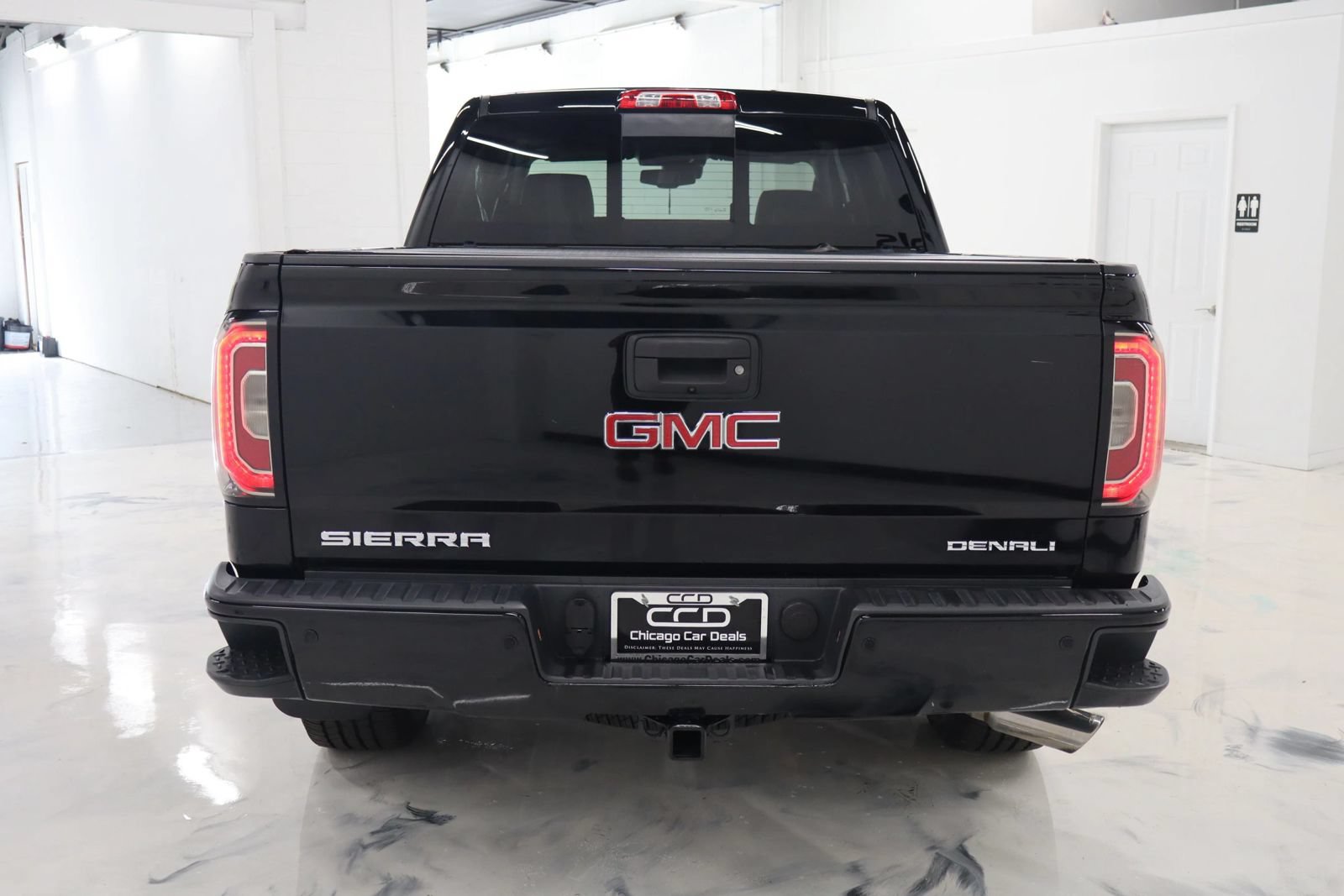 Used 2016 GMC Sierra 1500 Denali w/ Enhanced Driver Alert Package AWD/4WD image 6