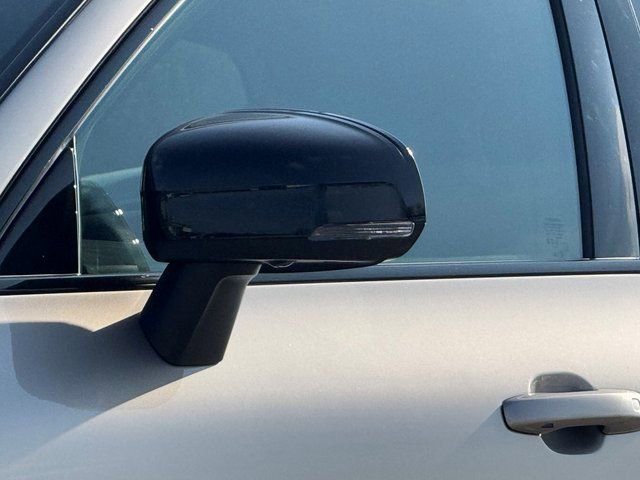 Used 2025 Volvo XC60 B5 Plus image 4